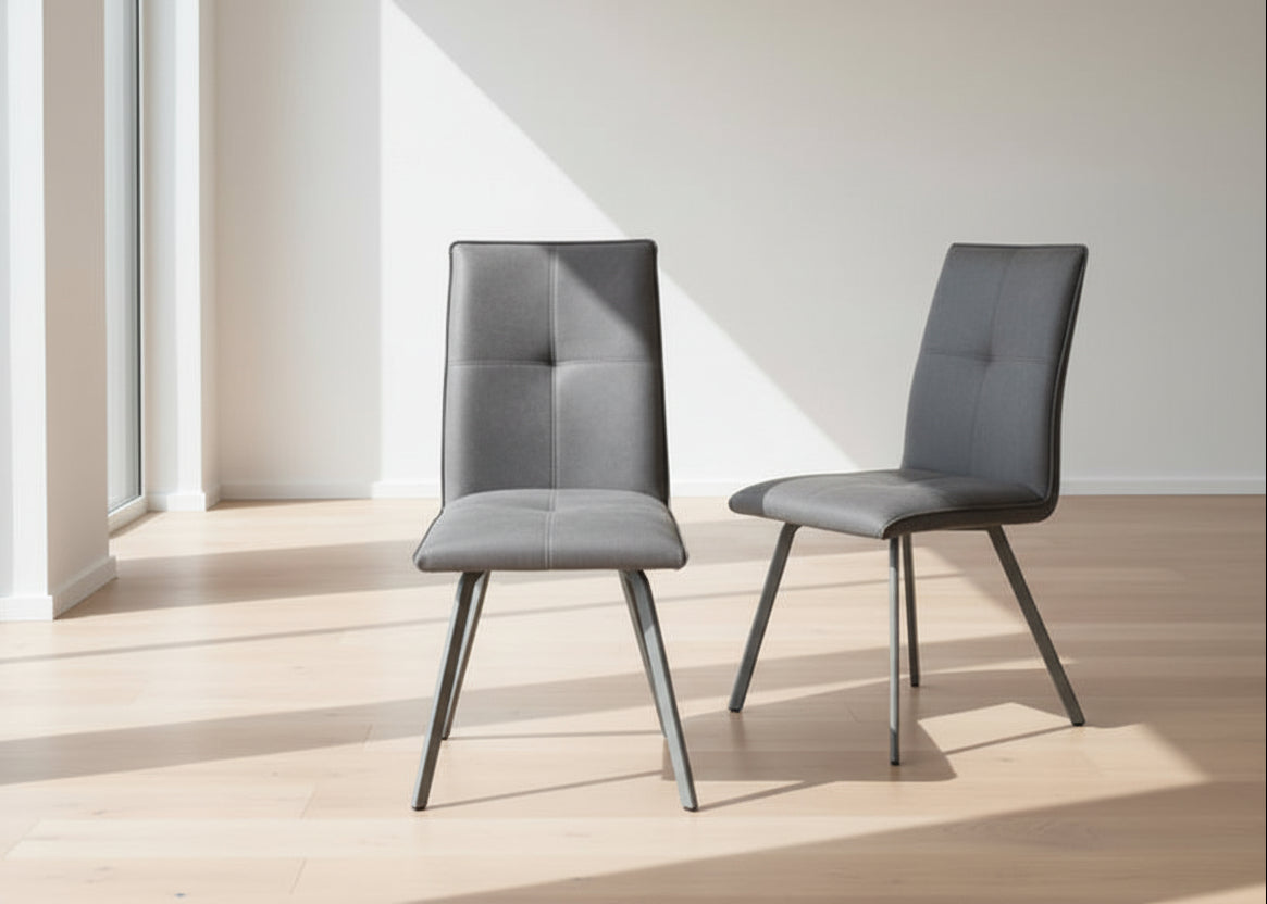 Chaise en tissu de salle à manger avec pieds en métal noir - Souffle d'intérieur