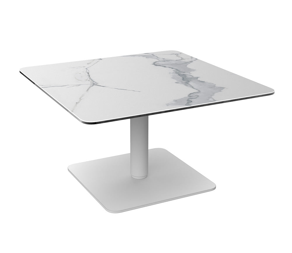 Table relevable Dorlan – plateau baissé – céramique marbre blanc carré - pied acier blanc