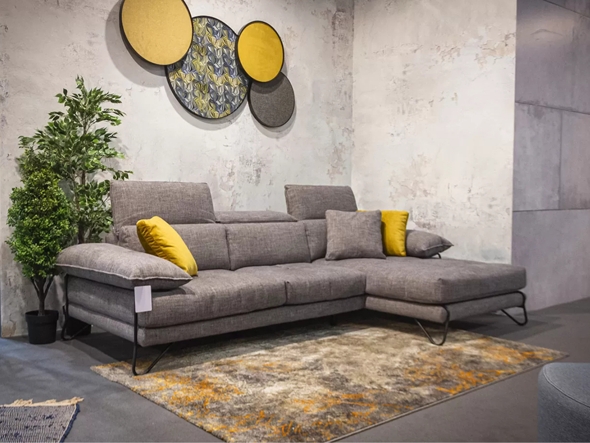 Canapé d’angle gris à dossiers avance-recul – Mona