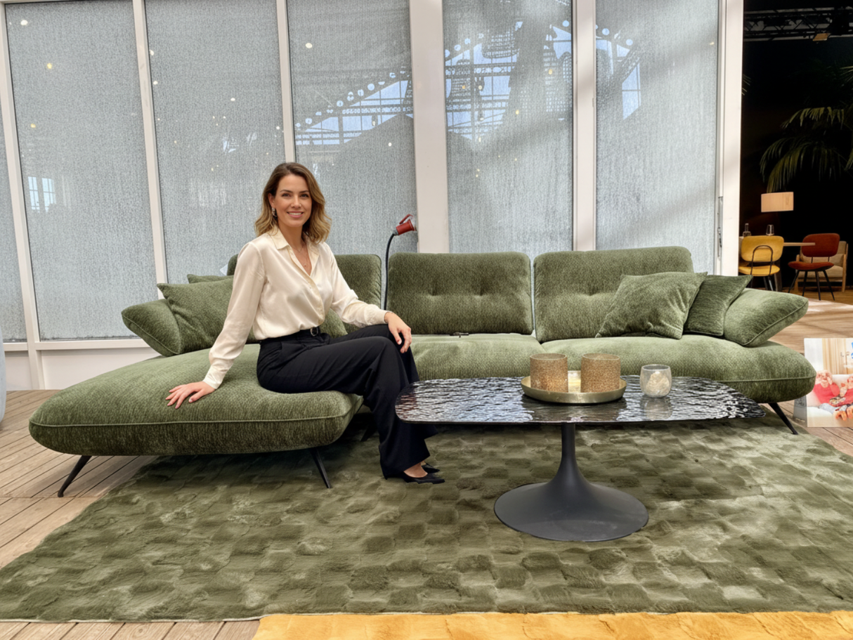 Canapé d'angle vert avec dossiers avance recule Mayni - Design haut de gamme