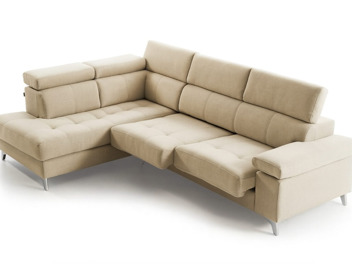 canapé d'angle beige avec assises coulissantes déployé