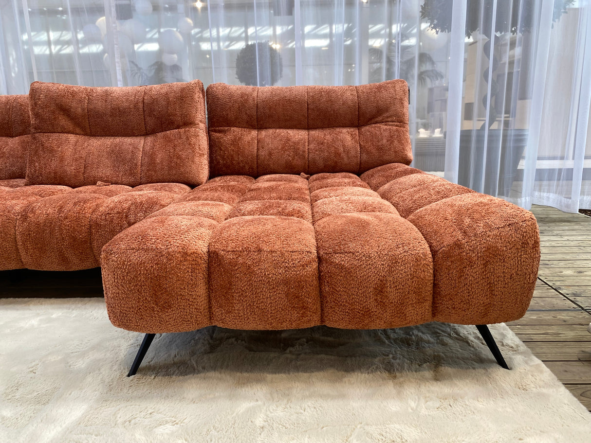 canapé d'angle avance recule en tissu bouclette terracotta - zoom sue la meridienne chaise longue