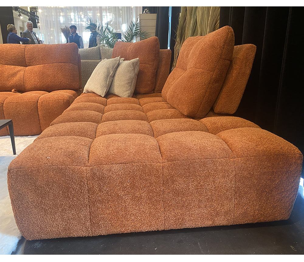 Canapé d’angle avec dossiers avance recule en magasin - Souffle d'intérieur