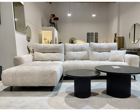 Canapé d’angle blanc Melania style scandinave avec tapis bouclé et bois noir