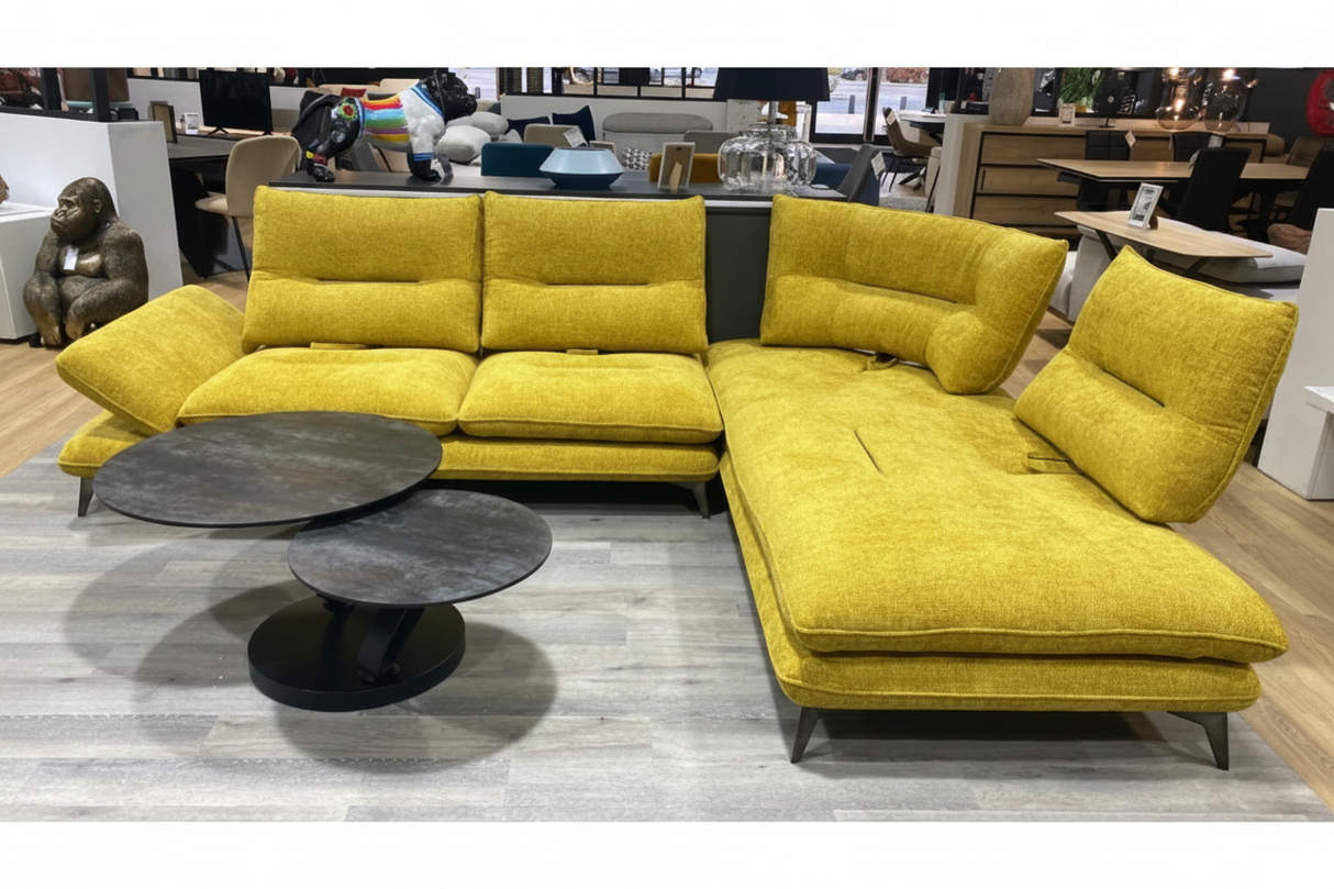 Canapé Libra d'angle jaune moutarde - vue rapprochée dossiers avance-recule modulables