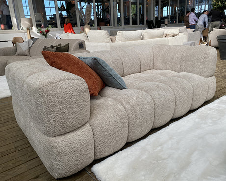 Canapé droit beige en tissu - Souffle d'intérieur