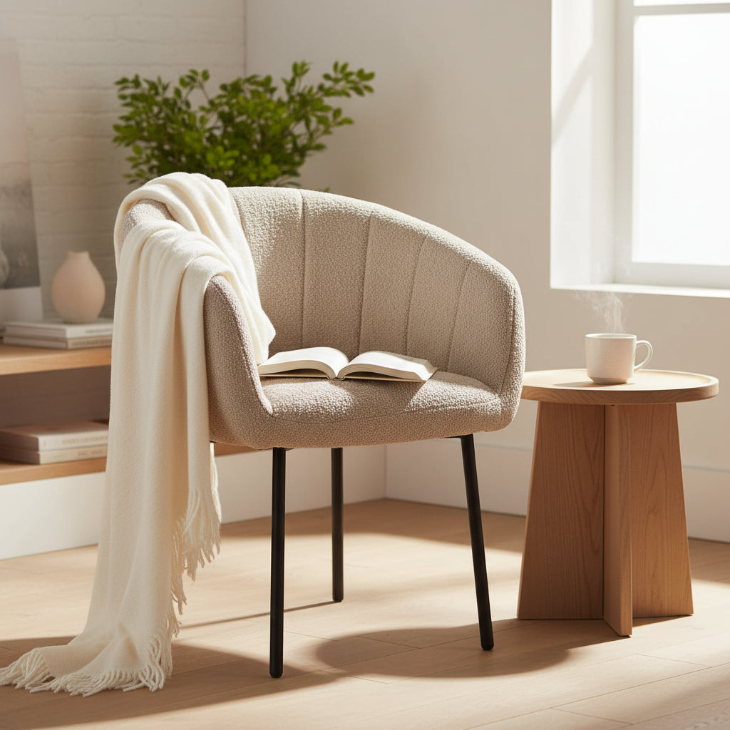 Fauteuil de table à manger beige en tissu bouclette pieds métal noir - Souffle d'intérieur