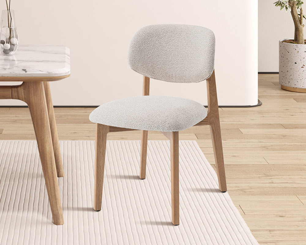 Chaise salle à manger Carmy en situation – salle à manger – tissu beige