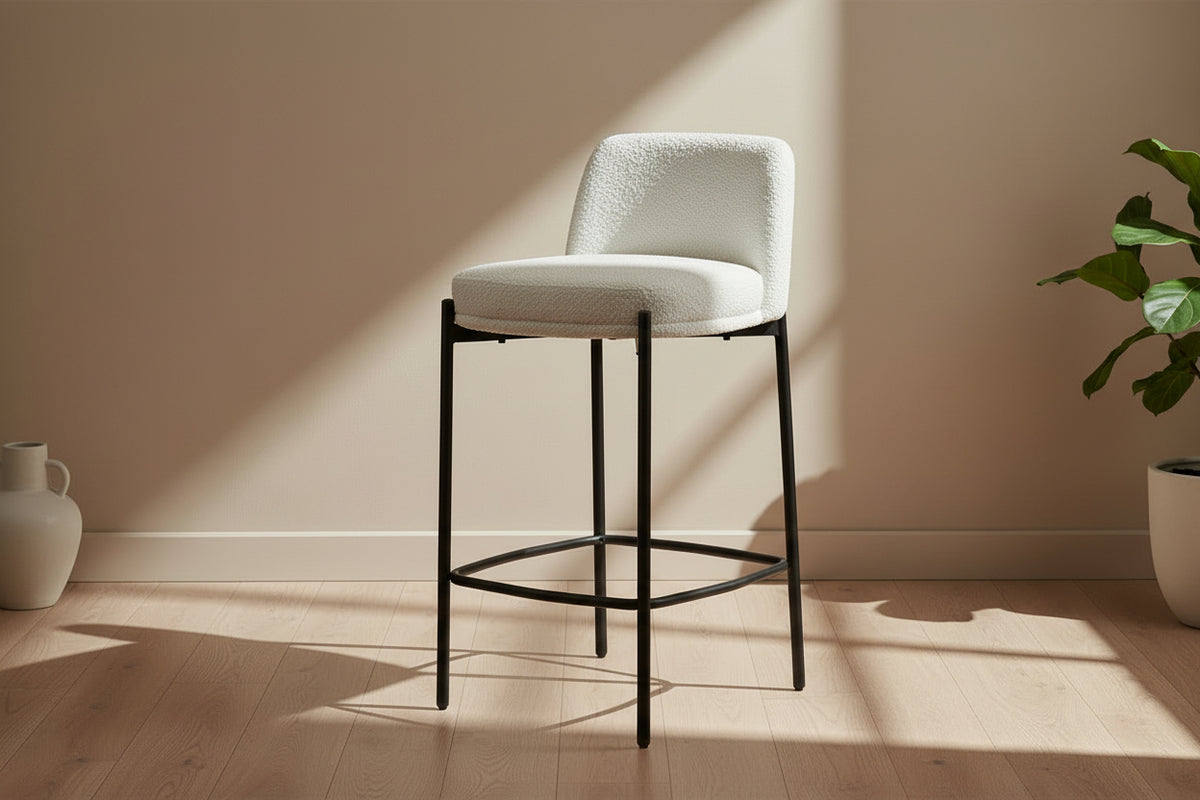 Tabouret de bar bouclette avec dossier enveloppant