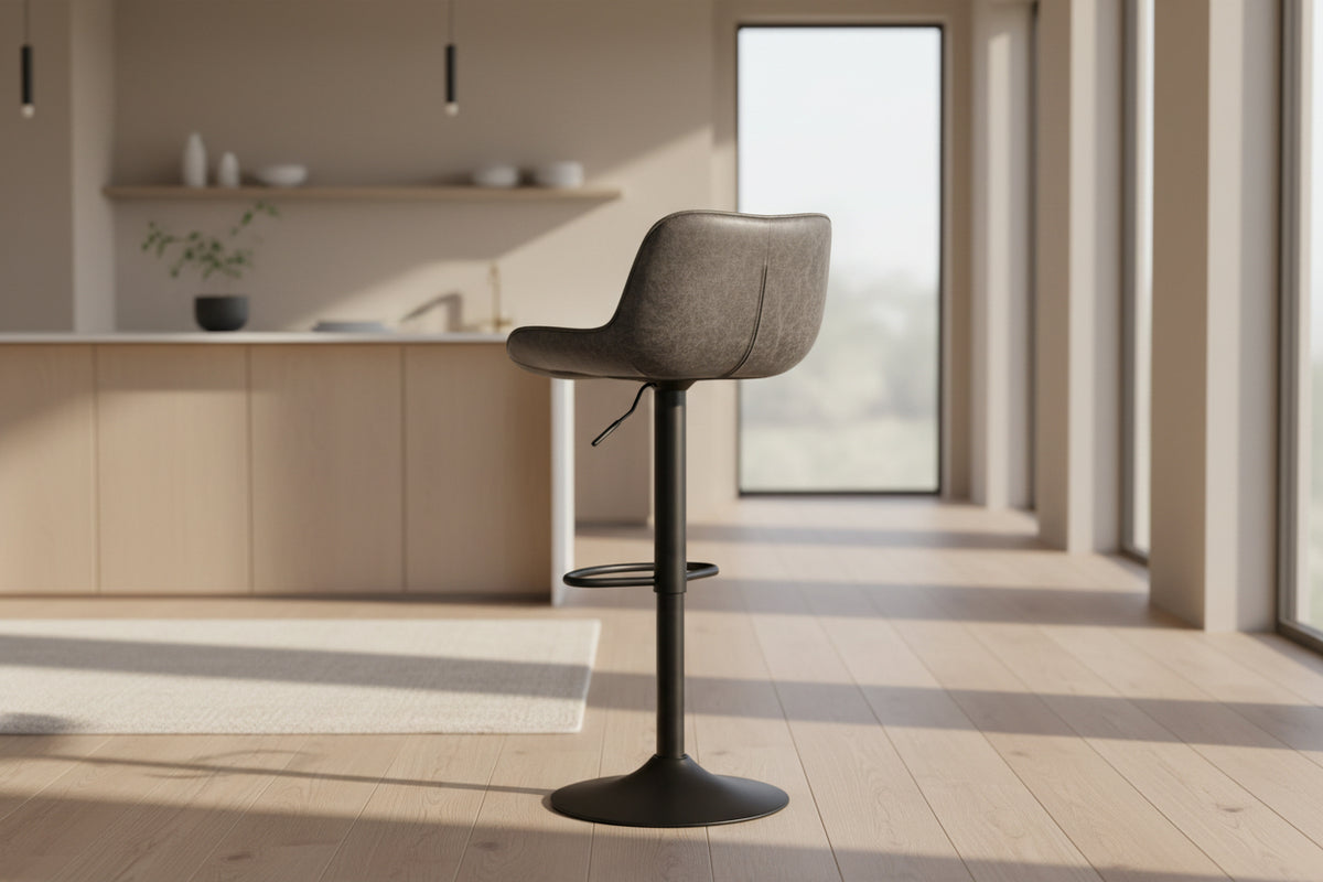 Chaise de bar confortable gris - Rousseau Furniture - Souffle d'Intérieur