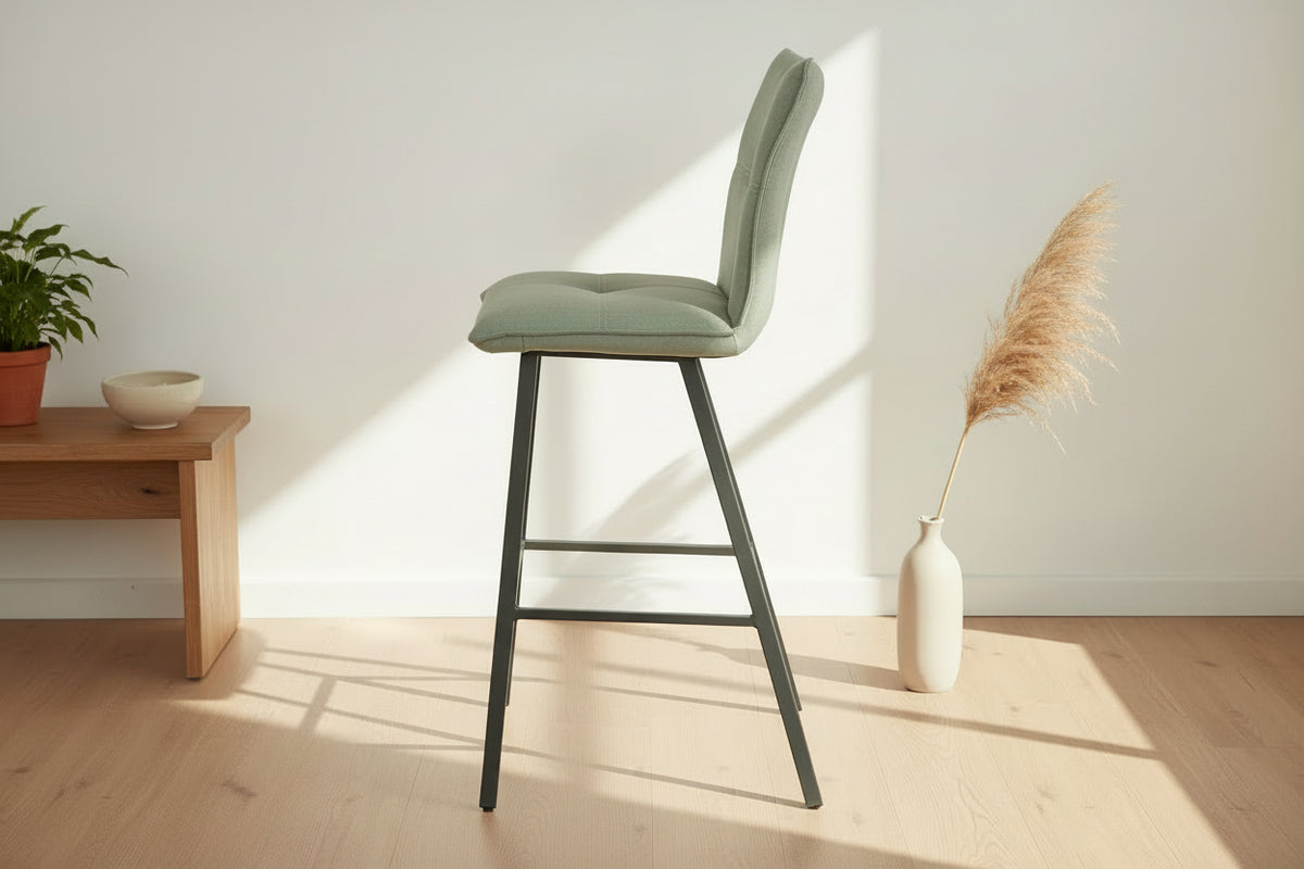 Chaise de bar confortable pieds métal tissu vert - SOUFFLE D'intérieur