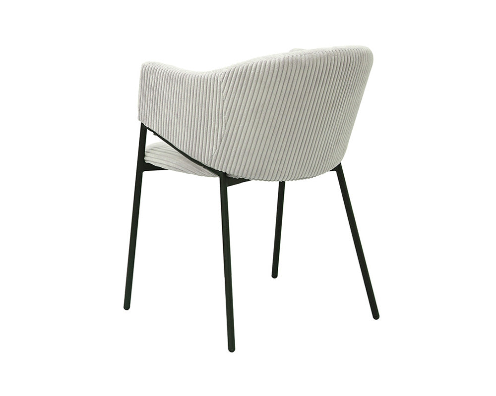 Chaise de salle à manger avec accoudoir en velours gris clair - Rousseau - Souffle d'intérieur