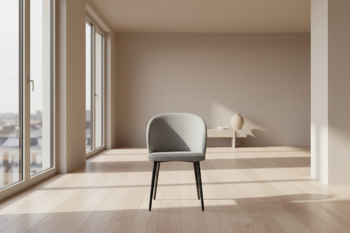 chaise grise de salle a manger en tissu design - Souffle d'intérieur