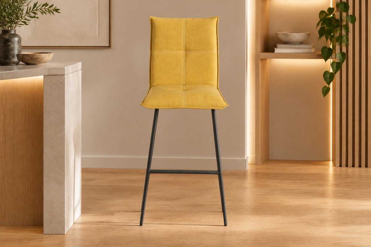 Chaise de bar Veronica – vue de face – tissu jaune – pieds métal peint