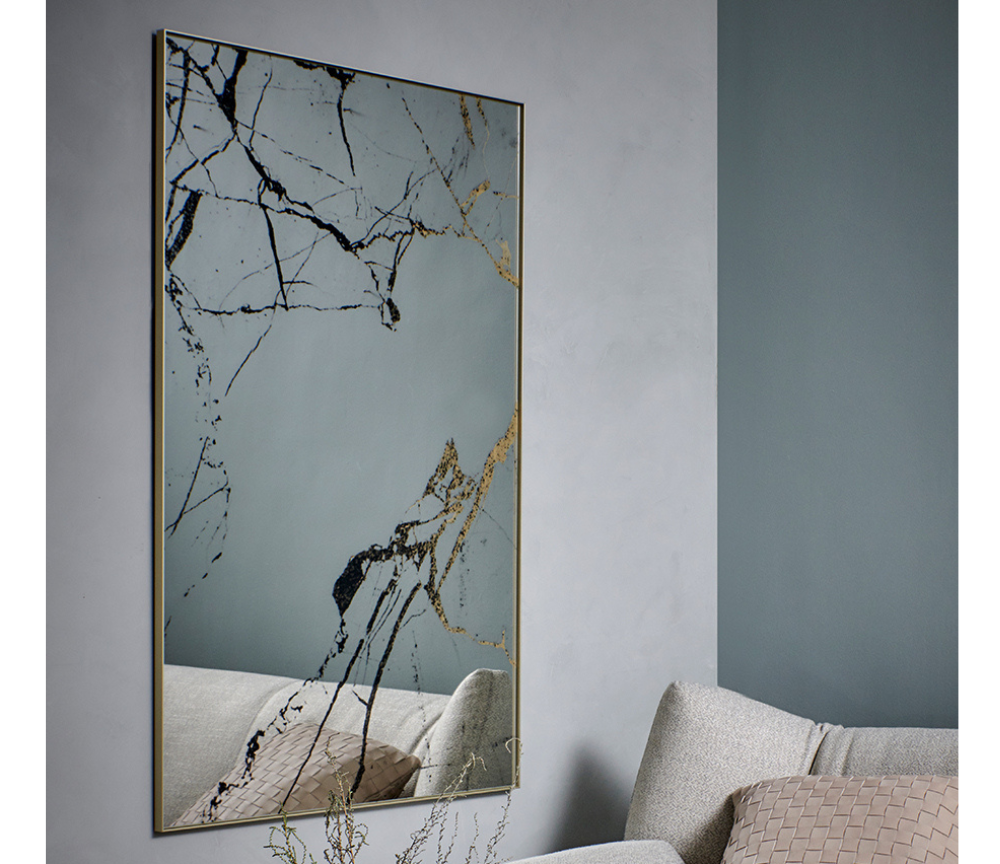 Miroir mural design Marie en situation – salon – cadre doré