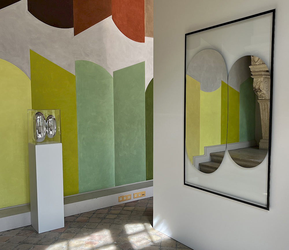 Miroir mural design salon création contemporaine - Deknudt - Souffle d'intérieur