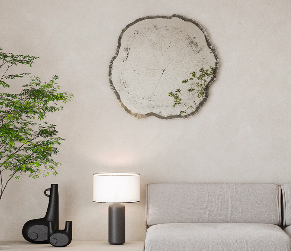 Miroir mural design Arbo en situation – salon – vue de face