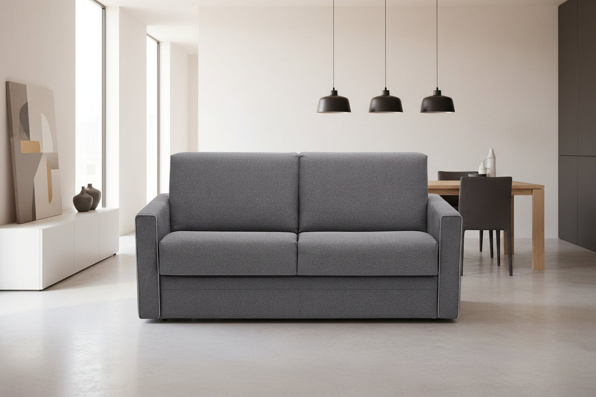 Canapé convertible rapido 3 places Reva – vue de face – tissu gris – avec accoudoirs