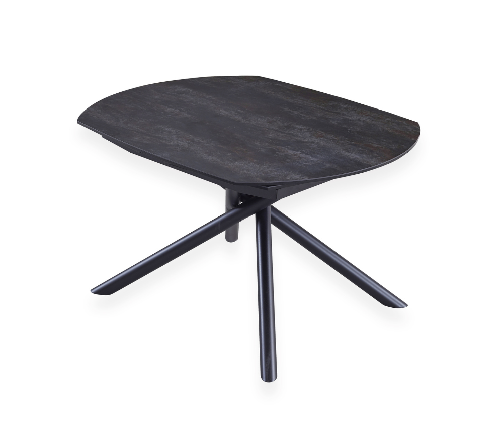 table céramique extensible sur fond blanc, plateau gris et pieds métal noir croisées