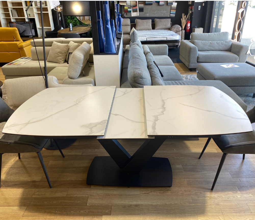 Table céramique extensible de salle a manger blanche pieds noir - Akante - Souffle d'intérieur