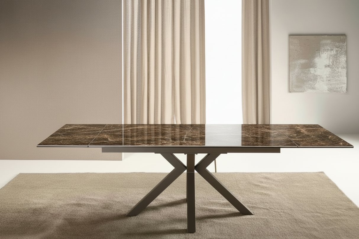 Stan table extensible céramique marbre – vue en situation salle à manger avec chaises design