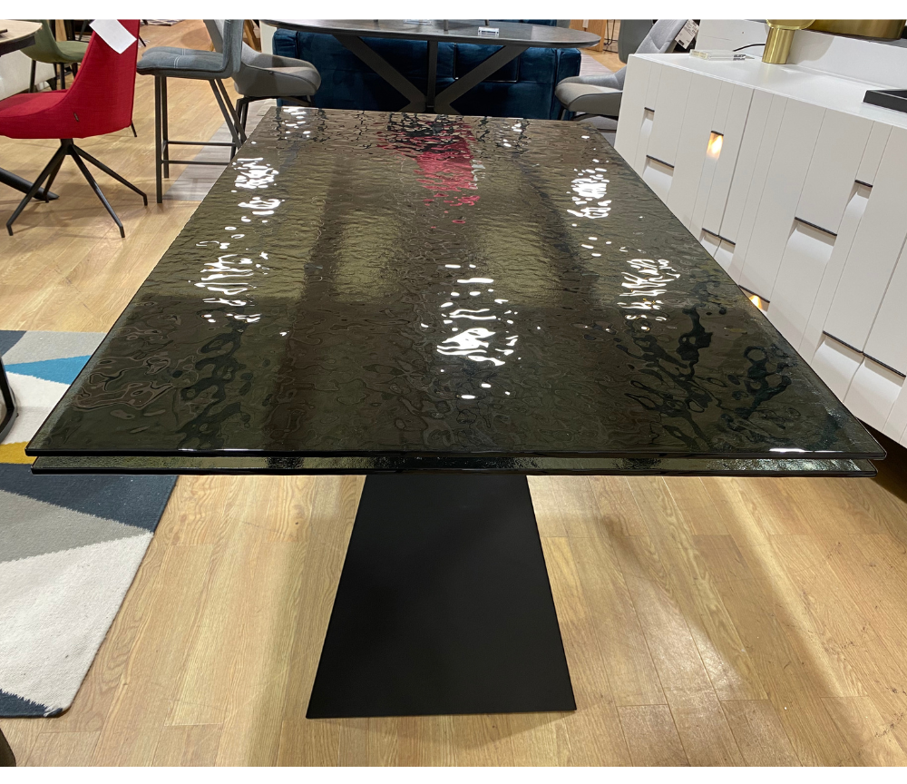 Table extensible rallonges intégrées verre noir fumé EXPOSITION L160cm - Watersy