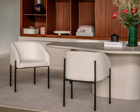 Table à manger organique béton ciré - Souffle d'intérieur