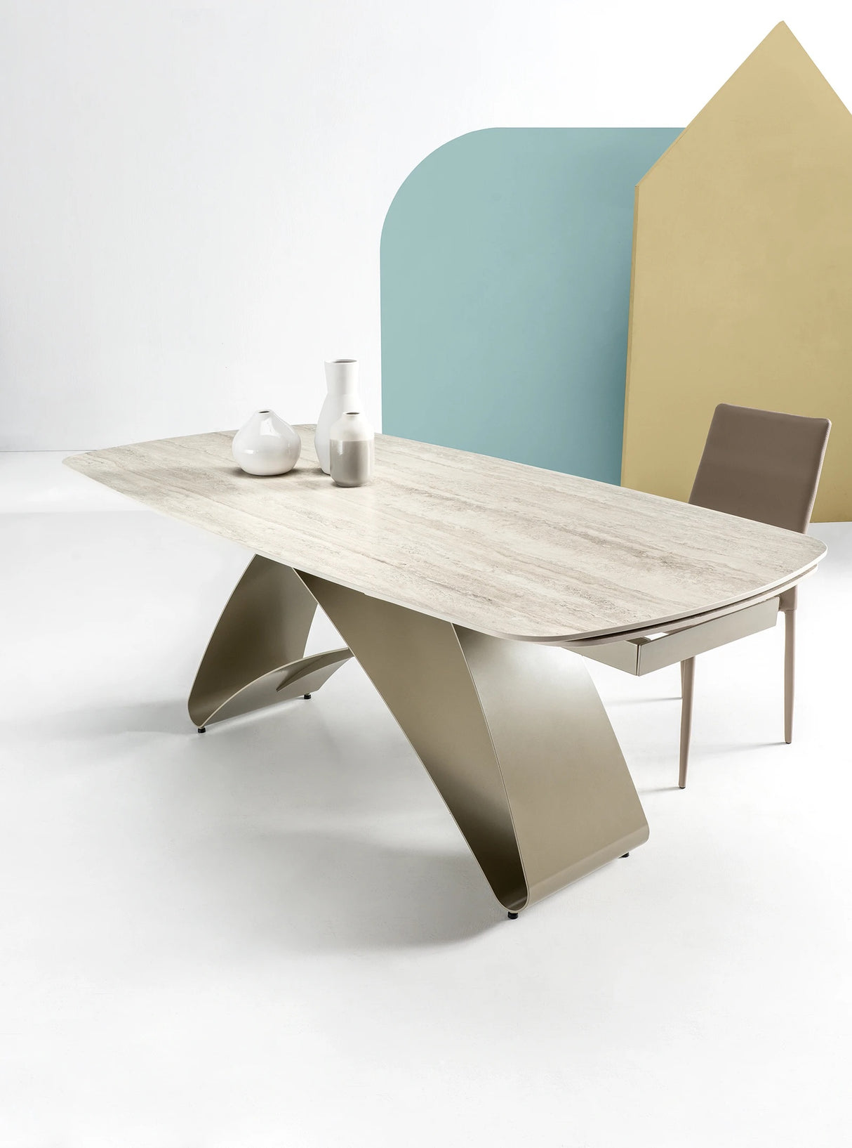 Table ovale extensible en céramique travertin Kiny – design moderne et raffiné Souffle d’Intérieur