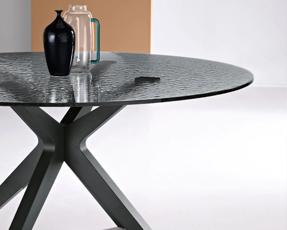 Table ronde plateau en verre pied en noir - ikonecasa - Souffle d'intérieur