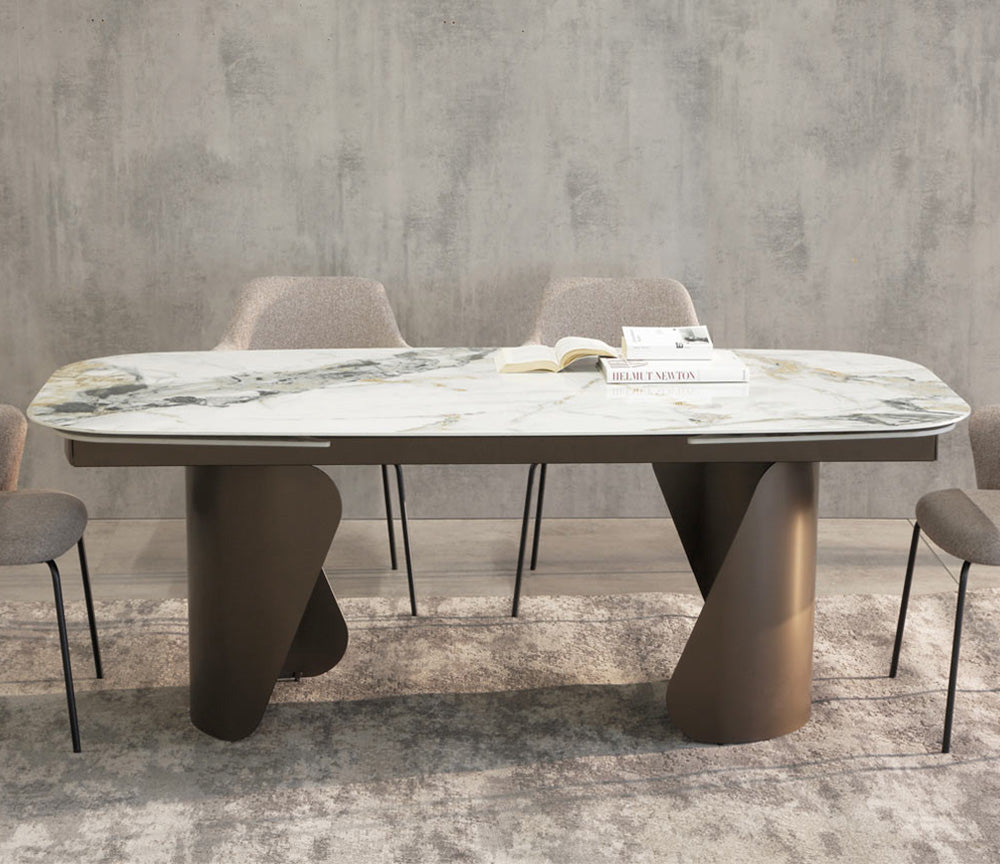 Table Tina en situation – salle à manger - pied métal peint bronze