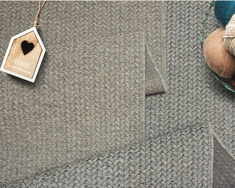 Tapis de salon gris tressé - Salgueiro rugs - Souffle d'Intérieur