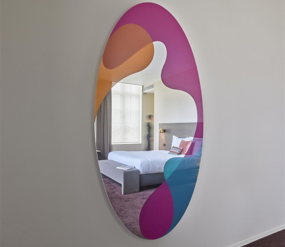 Miroir mural design moderne ovale multicolre - Spektruman