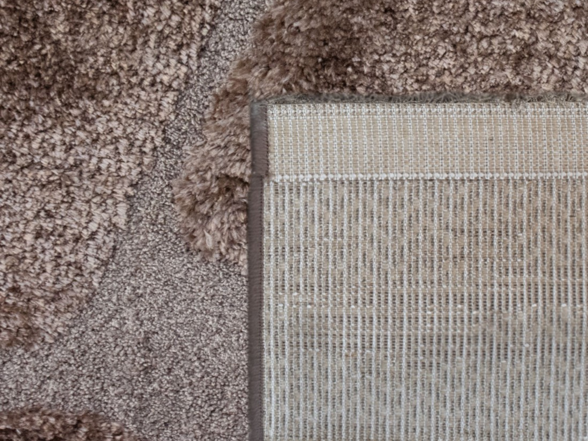 Mori tapis épais salon marron – vue en situation salon