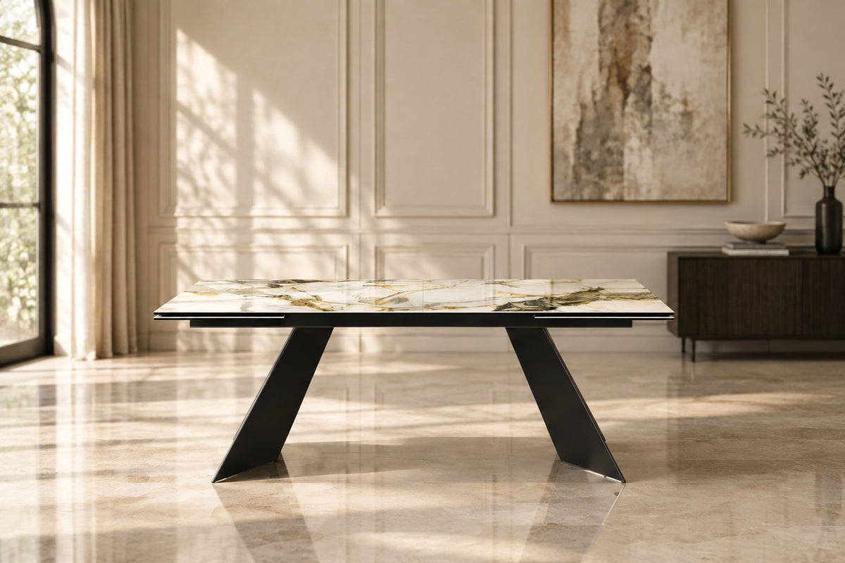 table extensible céramique marbre en position fermé dans un salon contemporain