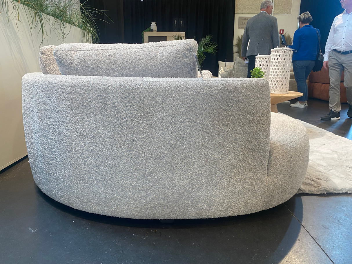 Canapé d’angle beige avec méridienne – vue de dos