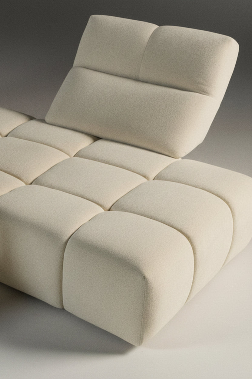 zoom sur l'assise d'un canape d'angle avec dossiers avance recule design dans un salon contemporain - Calia italia