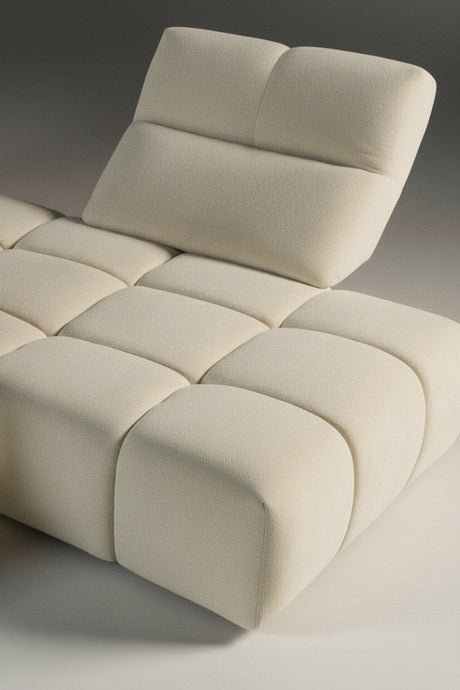 zoom sur l'assise d'un canape d'angle avec dossiers avance recule design dans un salon contemporain - Calia italia