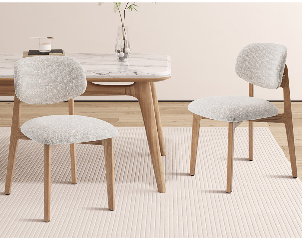 Chaise bois salle à manger Carmy en situation – salle à manger – tissu beige