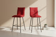 Chaise de bar Veronica – vue 3/4 – tissu rouge – pieds métal peint