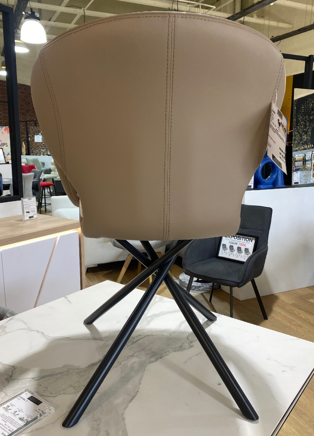 Chaise fauteuil de table avec accoudoirs taupe design - Clara
