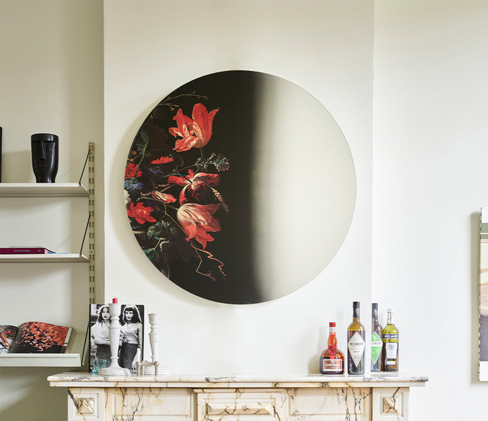 Miroir rond motif floral fond sombre Museo diamètre 100 cm – vue de face