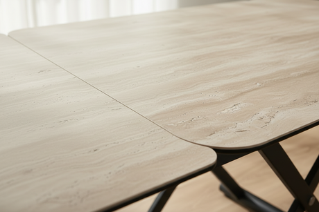 Gros plan céramique effet travertin