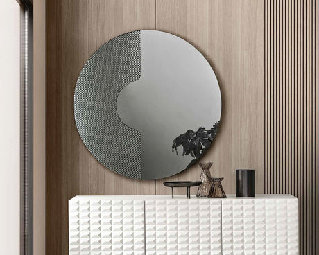 Miroir rond design Ilio en situation – salon – fumé sans cadre