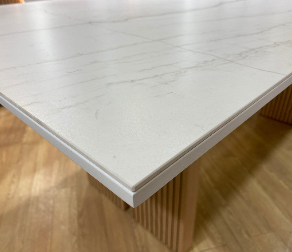 Table céramique extensible rectangulaire marbre blanc mat pieds bois - Marquis