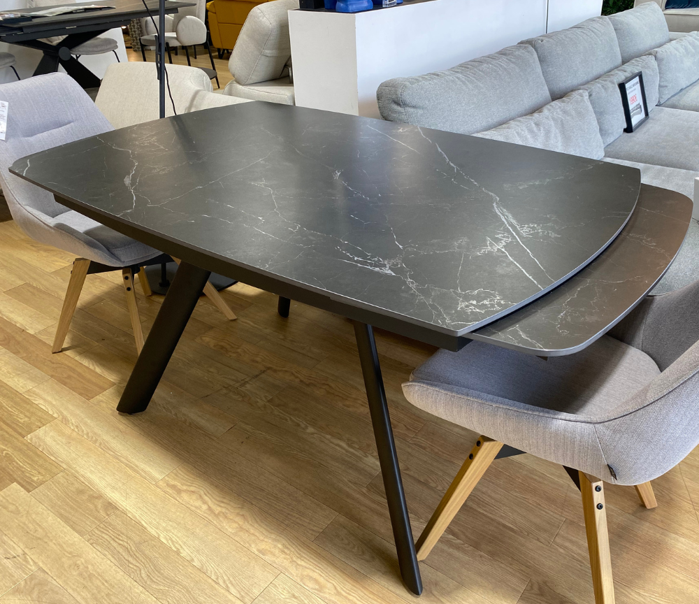 Table marbre noir céramique extensible pieds métal L 140cm - Terenceta