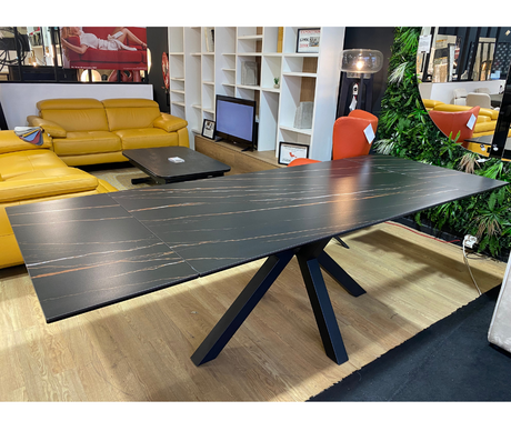 table ceramique extensible marbre noir design pieds central métal - Souffle d'intérieur