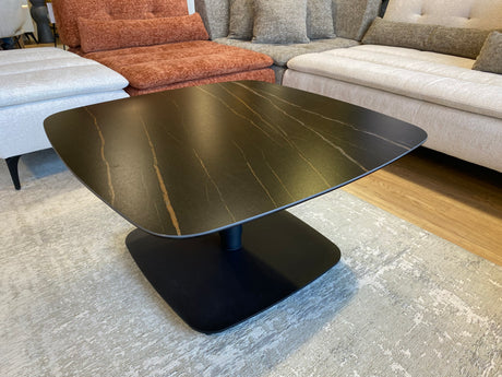 
table basse avec plateau relevable en céramique 
