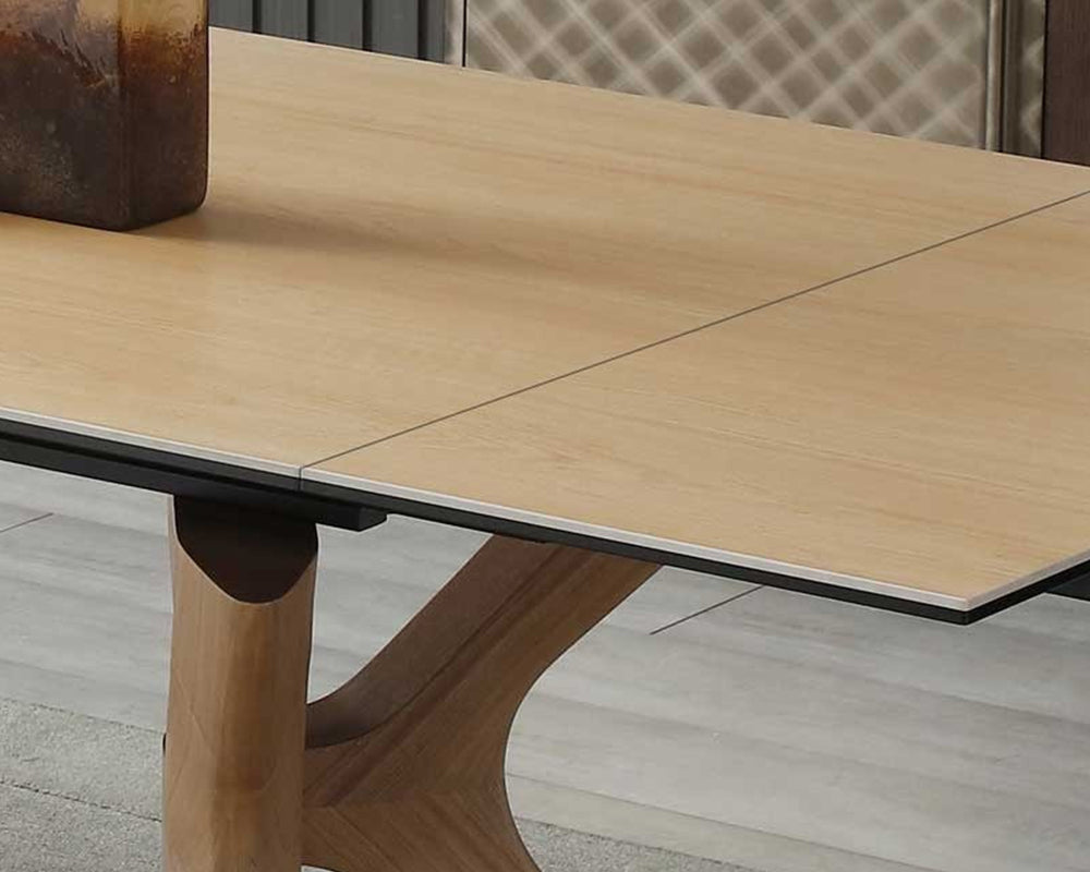 Détail plateau et piètement – table Morid – bois clair 