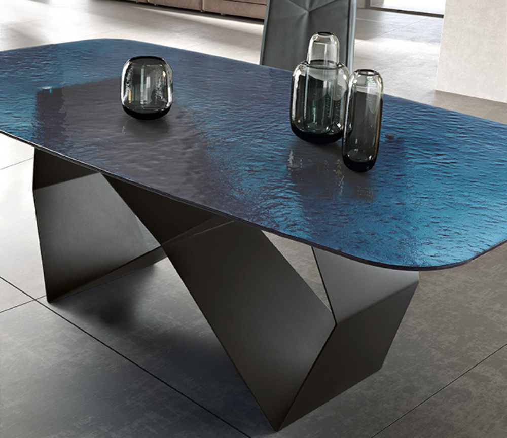 Table a manger en verre bleu moderne design italien - Karly
