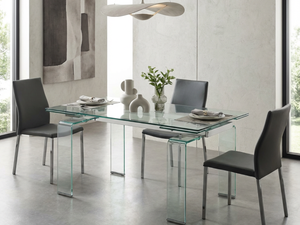 Table en verre extensible pieds transparent - Nelly